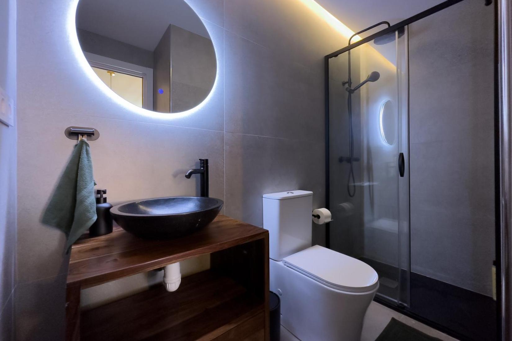 Beautiful & Comfy City Center Apartment Барселона Екстериор снимка
