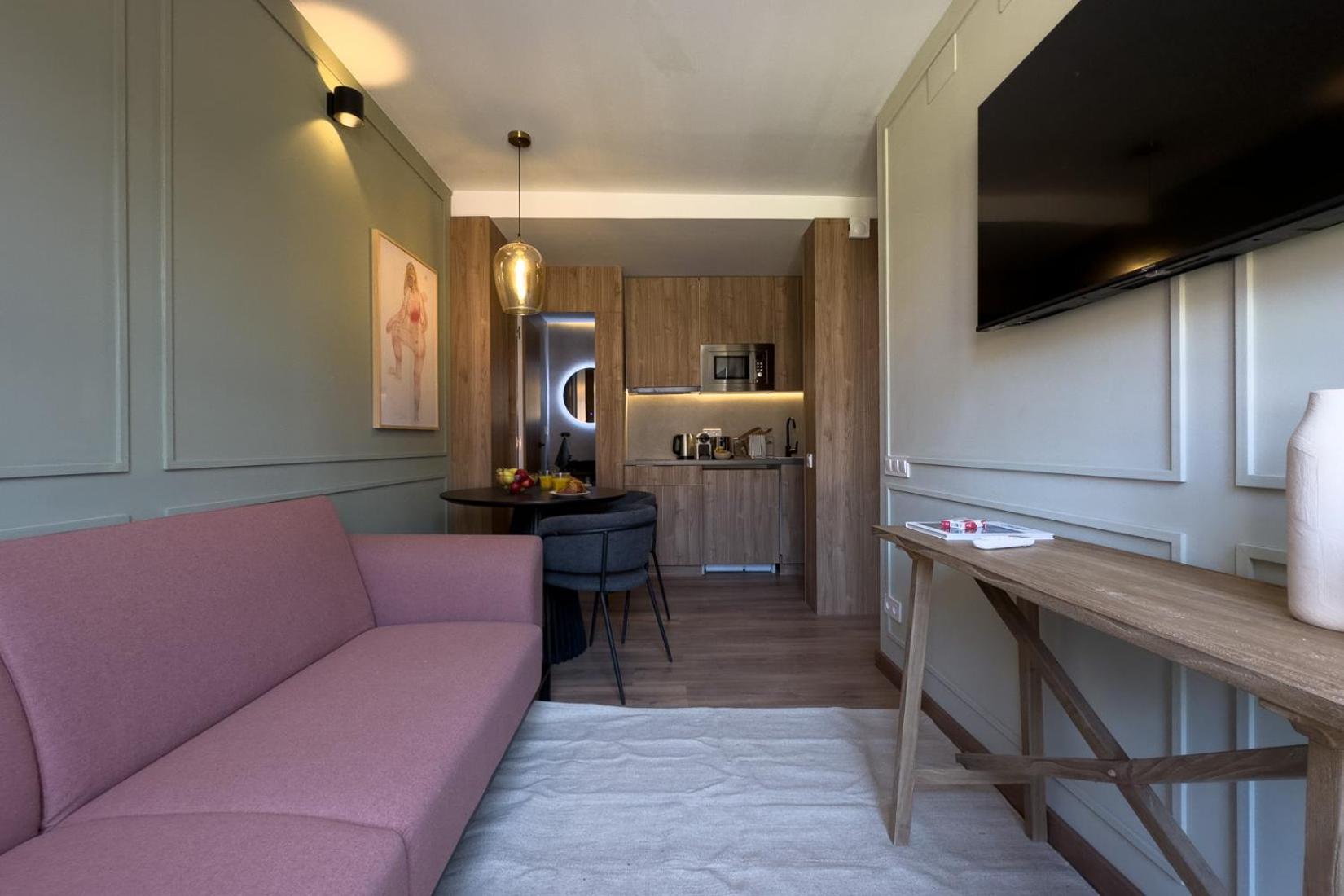 Beautiful & Comfy City Center Apartment Барселона Екстериор снимка